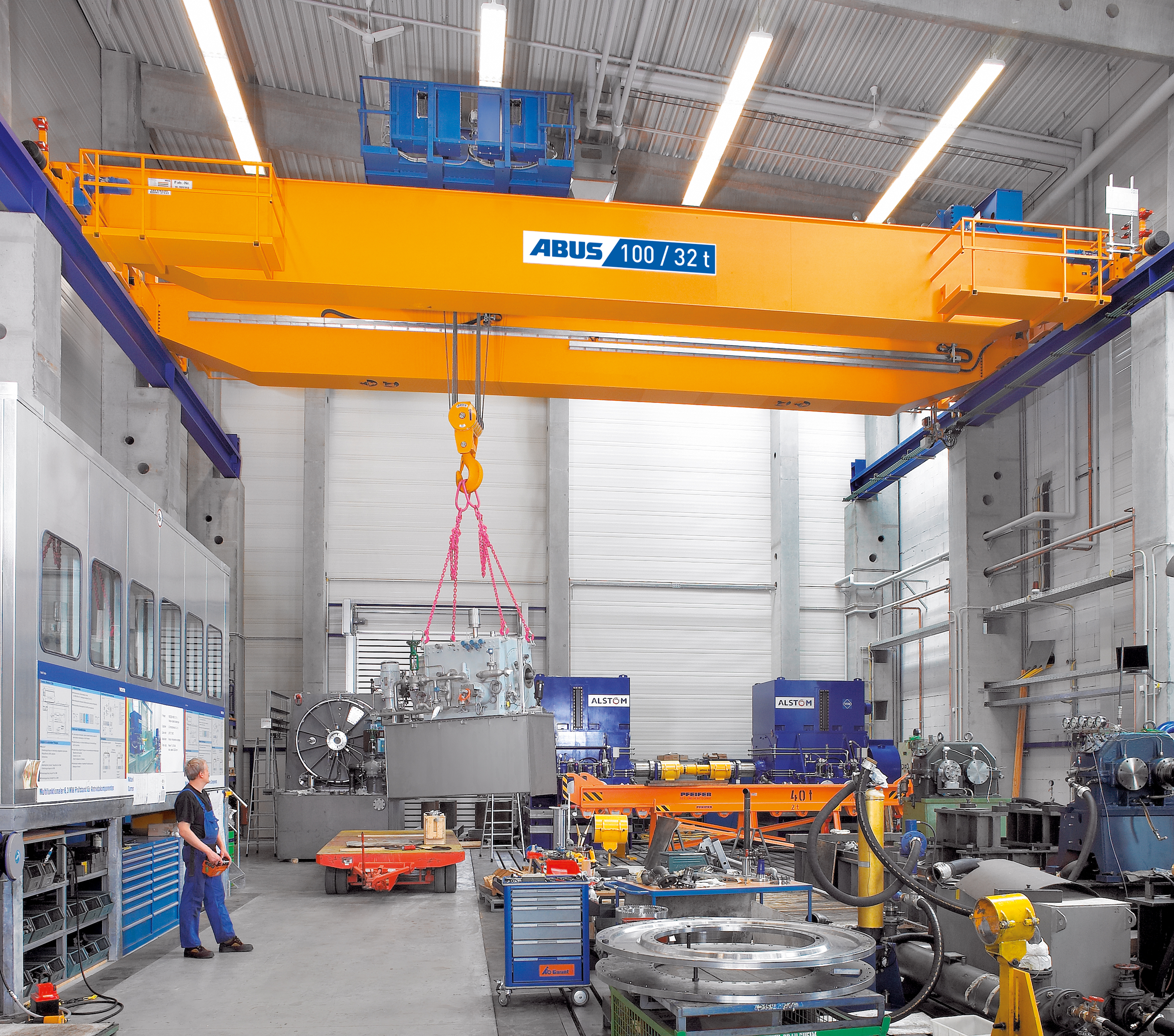 Power plant EOT crane installation